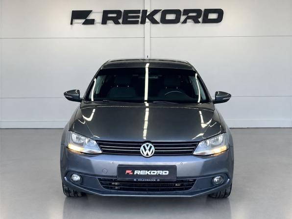 Volkswagen Jetta VI с пробегом 2013 года, цена 964 000 рублей, 226475 км, седан, Автокод Объявления