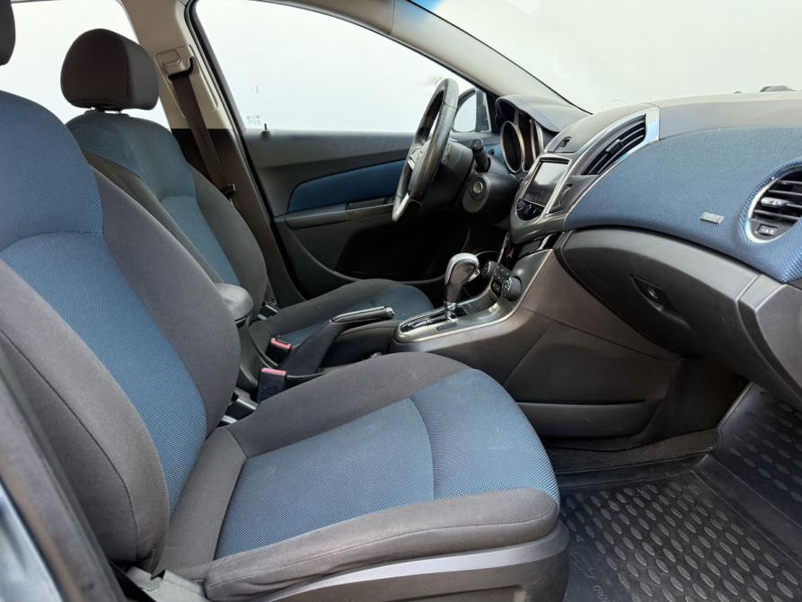 Chevrolet Cruze I Рестайлинг Москва  - изображение 10