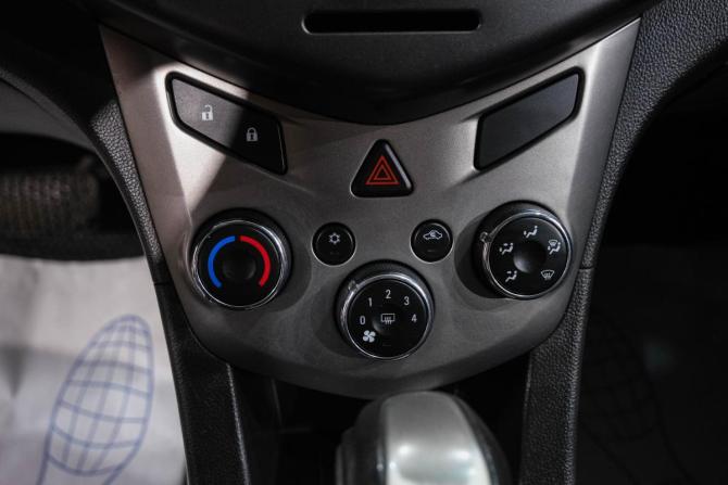 Chevrolet Aveo II с пробегом 2013 года, цена 599 000 рублей, 134000 км, седан, Автокод Объявления