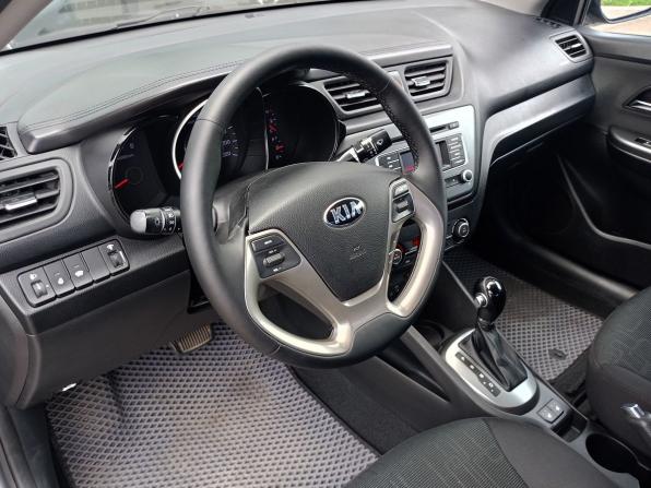 Kia Rio III Рестайлинг с пробегом 2015 года, цена 1 020 400 рублей, 170000 км, седан, Автокод Объявления