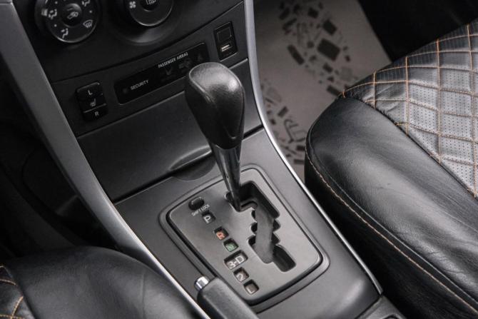 Toyota Corolla X (E140 E150) Рестайлинг с пробегом 2010 года, цена 899 000 рублей, 247000 км, седан, Автокод Объявления