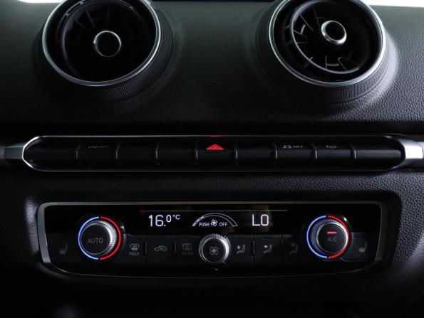 Audi A3 III (8V) Рестайлинг с пробегом 2020 года, цена 2 000 000 рублей, 96892 км, седан, Автокод Объявления