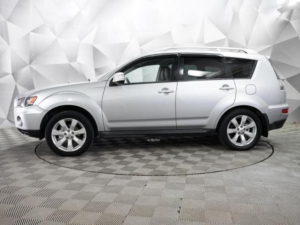 Mitsubishi Outlander II Рестайлинг с пробегом 2010 года, цена 1 215 000 рублей, 230000 км, внедорожник, Автокод Объявления