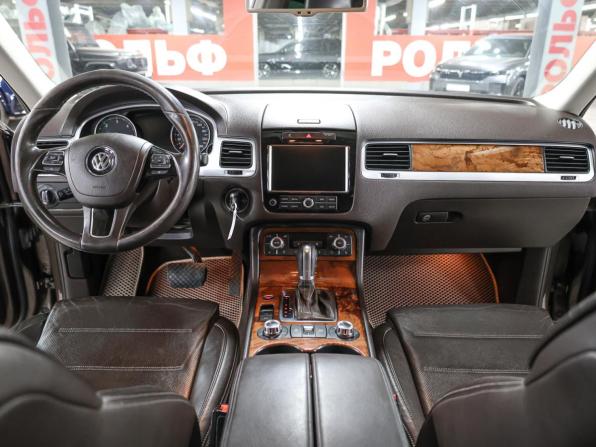 Volkswagen Touareg II с пробегом 2011 года, цена 1 698 000 рублей, 328524 км, внедорожник, Автокод Объявления
