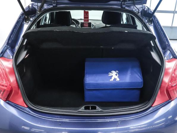 Peugeot 208 I с пробегом 2013 года, цена 700 000 рублей, 151846 км, хэтчбек, Автокод Объявления