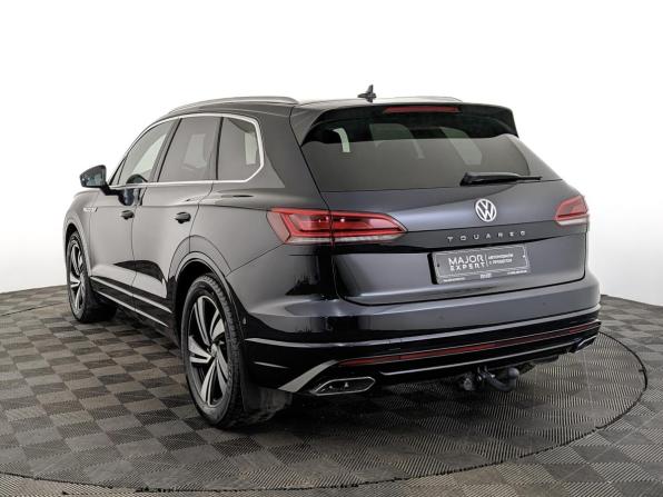 Volkswagen Touareg III с пробегом 2018 года, цена 5 650 000 рублей, 106505 км, внедорожник, Автокод Объявления
