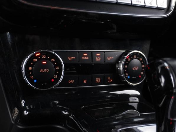 Mercedes-Benz G-Класс II (W463) Рестайлинг 3 с пробегом 2015 года, цена 4 499 077 рублей, 210107 км, внедорожник, Автокод Объявления