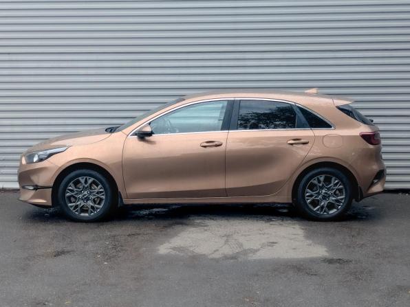 Kia Ceed III Рестайлинг с пробегом 2022 года, цена 1 750 000 рублей, 150938 км, хэтчбек, Автокод Объявления