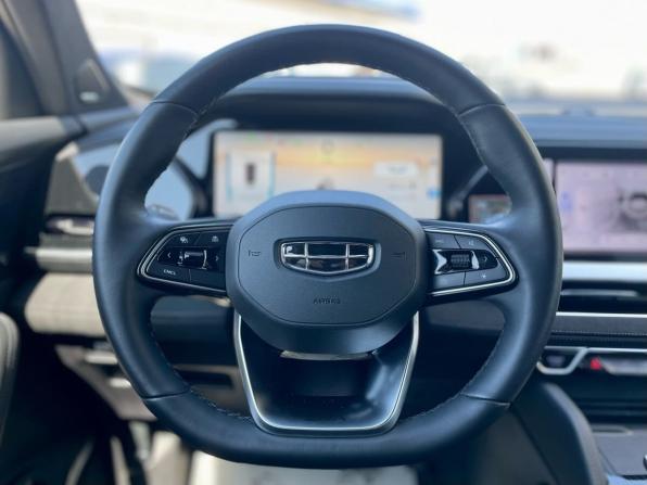 Geely Monjaro I с пробегом 2024 года, цена 2 780 000 рублей, 93000 км, внедорожник, Автокод Объявления