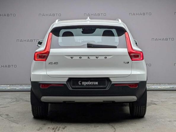 Volvo XC40 I с пробегом 2021 года, цена 3 697 000 рублей, 26544 км, внедорожник, Автокод Объявления