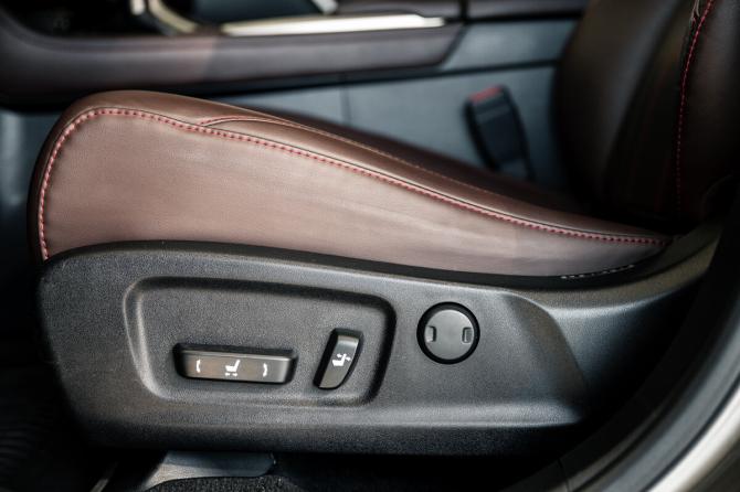 Lexus RX IV Рестайлинг с пробегом 2020 года, цена 5 700 000 рублей, 23673 км, внедорожник, Автокод Объявления