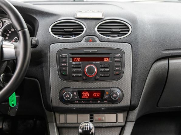 Ford Focus II Рестайлинг с пробегом 2010 года, цена 588 000 рублей, 168545 км, хэтчбек, Автокод Объявления