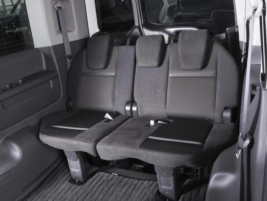 Honda Stepwgn V Рестайлинг Ростов-на-Дону  - изображение 9