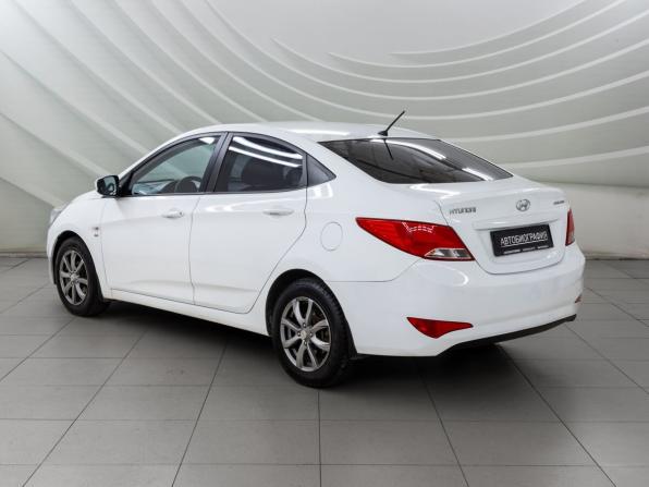 Hyundai Solaris I Рестайлинг с пробегом 2015 года, цена 878 000 рублей, 165377 км, седан, Автокод Объявления