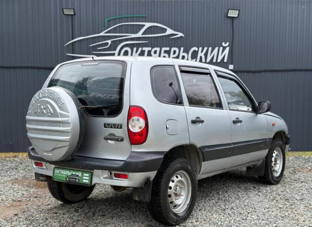 Chevrolet Niva I с пробегом 2003 года, цена 249 000 рублей, 246460 км, внедорожник, Автокод Объявления