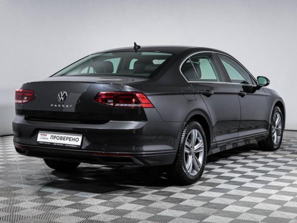 Volkswagen Passat B8 Рестайлинг с пробегом 2021 года, цена 2 690 000 рублей, 66184 км, седан, Автокод Объявления
