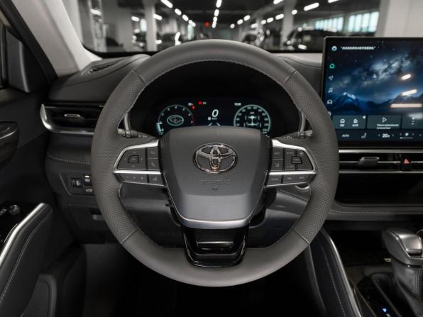 Toyota Highlander IV (XU70) с пробегом 2026 года, цена 5 400 000 рублей, 50 км, внедорожник, Автокод Объявления