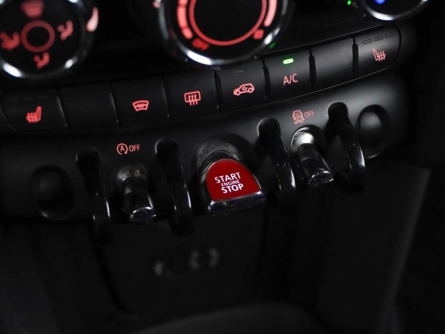 Mini Hatch III (F55/F56) Москва  - изображение 17