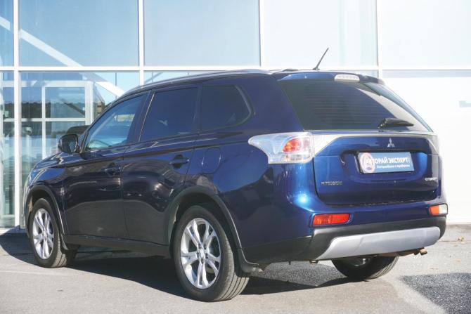 Mitsubishi Outlander III Рестайлинг с пробегом 2014 года, цена 1 350 000 рублей, 206987 км, внедорожник, Автокод Объявления