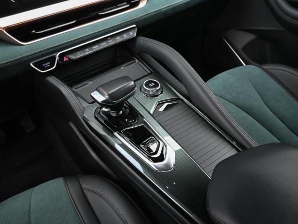 Geely Monjaro I с пробегом 2023 года, цена 2 915 000 рублей, 66031 км, внедорожник, Автокод Объявления
