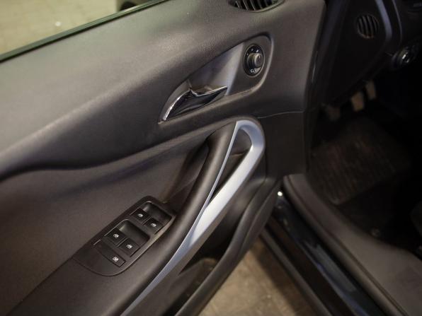 Opel Zafira C с пробегом 2013 года, цена 1 075 000 рублей, 242426 км, компактвэн, Автокод Объявления