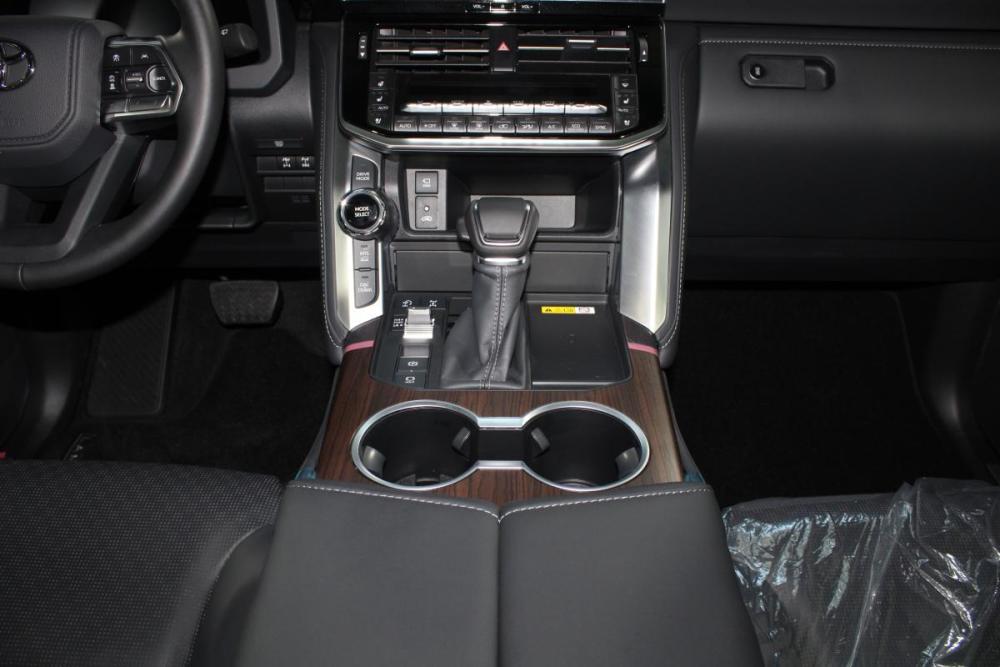 Toyota Land Cruiser 300 Series Владивосток  - изображение 19