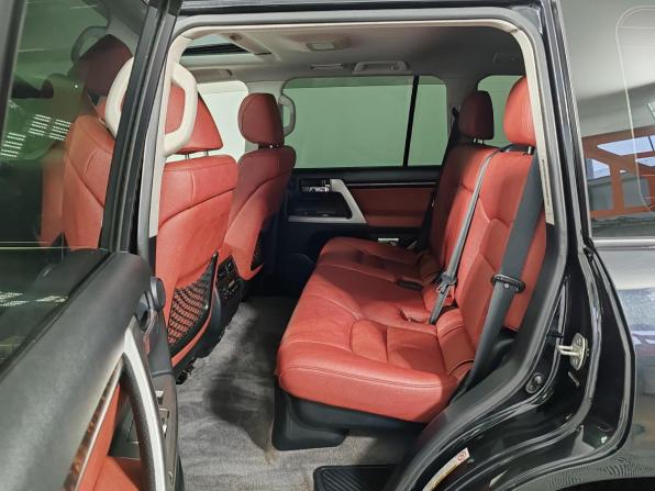 Toyota Land Cruiser 200 Series Рестайлинг 1 с пробегом 2014 года, цена 3 120 000 рублей, 300700 км, внедорожник, Автокод Объявления