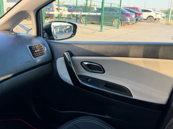 Kia Ceed II Рестайлинг с пробегом 2017 года, цена 1 230 000 рублей, 125300 км, хэтчбек, Автокод Объявления