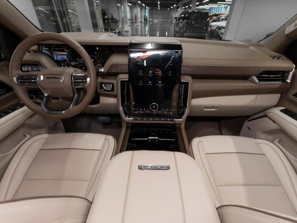 GMC Yukon V Рестайлинг с пробегом 2025 года, цена 15 950 000 рублей, 78 км, внедорожник, Автокод Объявления