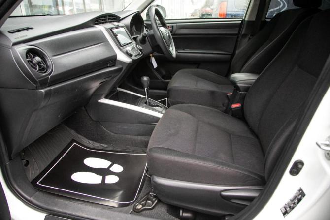 Toyota Corolla XI (E160 E170 E180) с пробегом 2016 года, цена 1 145 000 рублей, 167500 км, универсал, Автокод Объявления