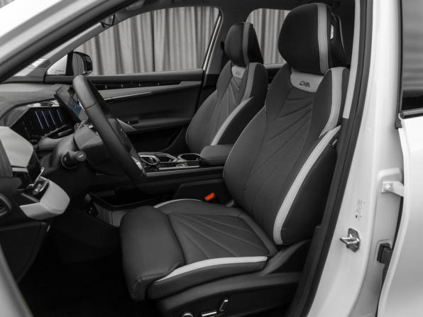 Geely Atlas II с пробегом 2024 года, цена 3 220 000 рублей, 7988 км, внедорожник, Автокод Объявления