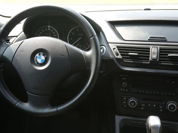 BMW X1 I (E84) Рестайлинг с пробегом 2012 года, цена 1 050 000 рублей, 189000 км, внедорожник, Автокод Объявления
