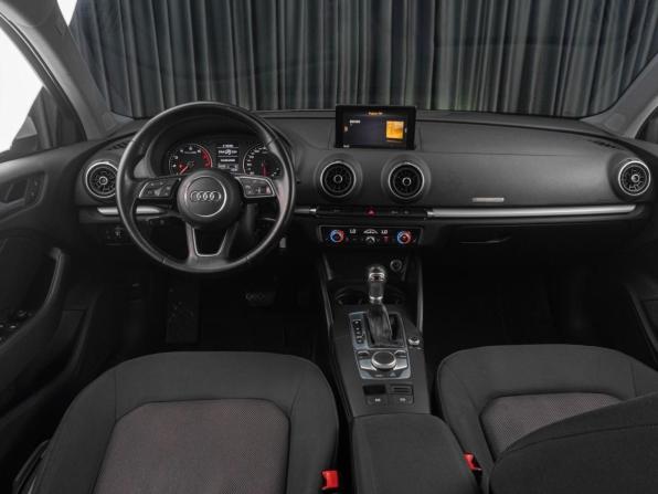 Audi A3 III (8V) Рестайлинг с пробегом 2019 года, цена 1 749 000 рублей, 142755 км, седан, Автокод Объявления