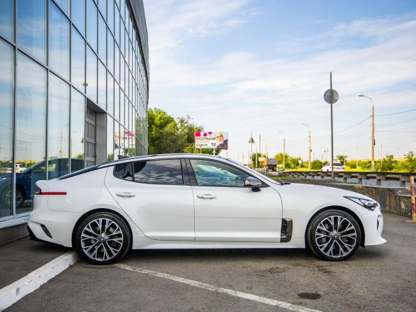 Kia Stinger I с пробегом 2018 года, цена 2 398 000 рублей, 152257 км, лифтбек, Автокод Объявления