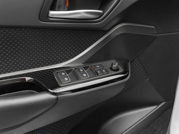 Toyota C-HR I с пробегом 2019 года, цена 2 270 000 рублей, 111400 км, внедорожник, Автокод Объявления
