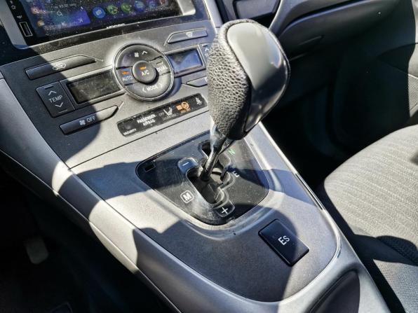 Toyota Auris I с пробегом 2007 года, цена 615 000 рублей, 198000 км, хэтчбек, Автокод Объявления