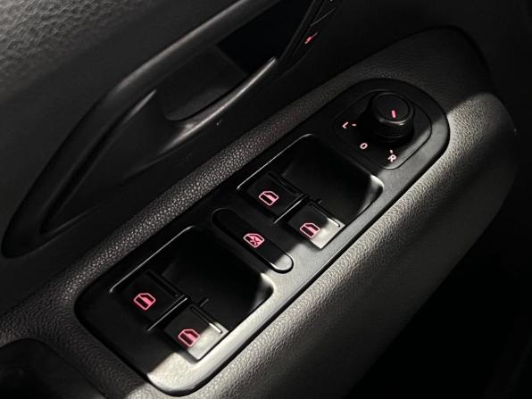 Volkswagen Amarok I Рестайлинг с пробегом 2018 года, цена 2 199 000 рублей, 281265 км, пикап, Автокод Объявления
