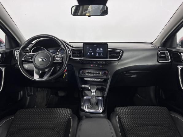 Kia Ceed III с пробегом 2018 года, цена 1 650 000 рублей, 95890 км, хэтчбек, Автокод Объявления