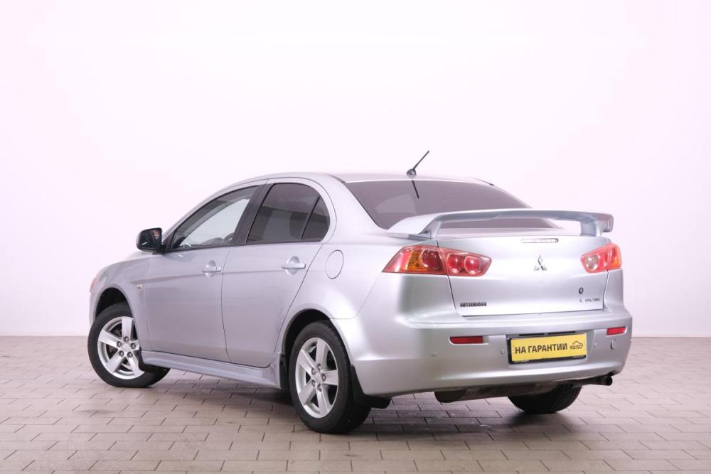 Mitsubishi Lancer X Омск  - изображение 5
