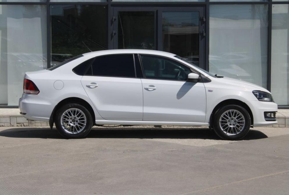 Volkswagen Polo V Рестайлинг Саратов  - изображение 5