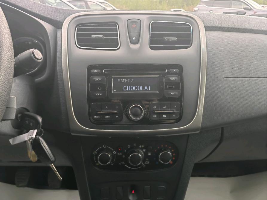 Renault Logan II Великие Луки  - изображение 13