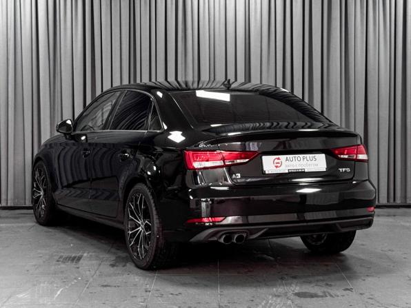 Audi A3 III (8V) Рестайлинг с пробегом 2017 года, цена 1 559 000 рублей, 137435 км, седан, Автокод Объявления