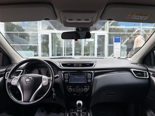 Nissan Qashqai II с пробегом 2015 года, цена 1 570 000 рублей, 126662 км, внедорожник, Автокод Объявления