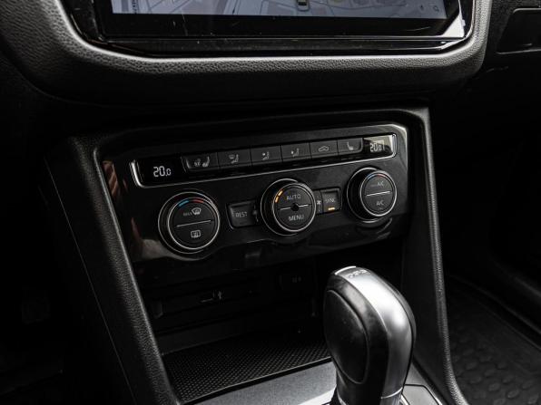 Volkswagen Tiguan II с пробегом 2018 года, цена 1 929 000 рублей, 204886 км, внедорожник, Автокод Объявления