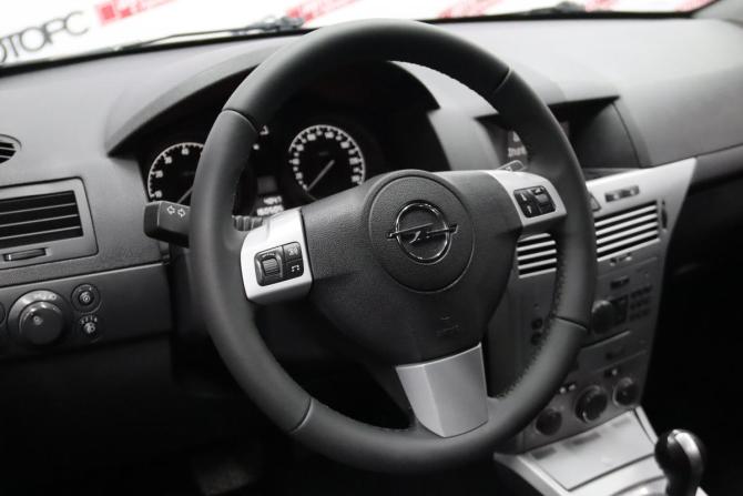 Opel Astra H Рестайлинг с пробегом 2012 года, цена 595 950 рублей, 160505 км, хэтчбек, Автокод Объявления