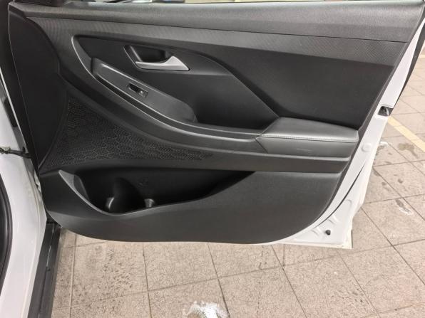 Hyundai Creta II с пробегом 2022 года, цена 2 340 000 рублей, 49000 км, внедорожник, Автокод Объявления