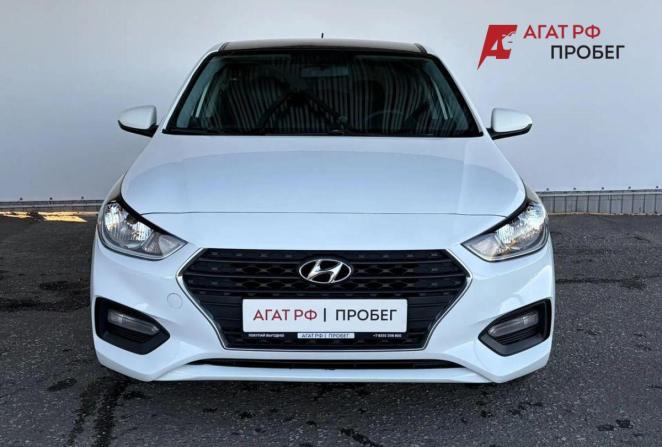 Hyundai Solaris II с пробегом 2018 года, цена 849 000 рублей, 161734 км, седан, Автокод Объявления