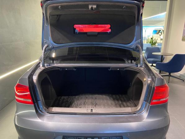 Volkswagen Passat B7 с пробегом 2012 года, цена 950 000 рублей, 252614 км, седан, Автокод Объявления