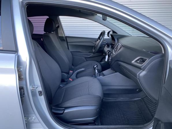Hyundai Solaris II Рестайлинг с пробегом 2021 года, цена 1 295 000 рублей, 23657 км, седан, Автокод Объявления