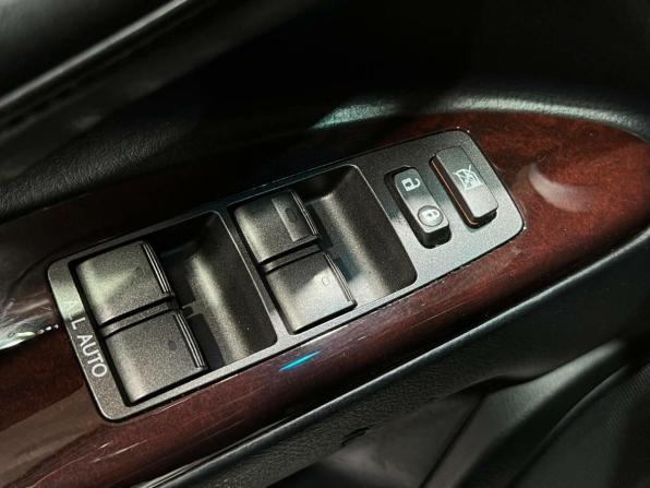 Lexus LX III Рестайлинг с пробегом 2012 года, цена 3 350 000 рублей, 318000 км, внедорожник, Автокод Объявления